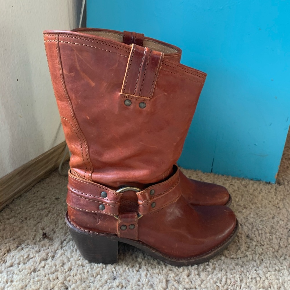 Frye Whiskey Carmen boots